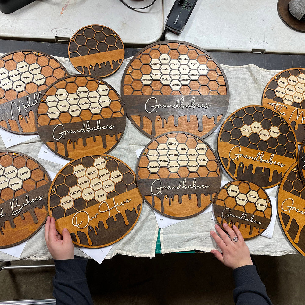 Bee Hive Family Tree. Bee...utiful! A special gift for Mom, Grandma, or anyone bee friendly